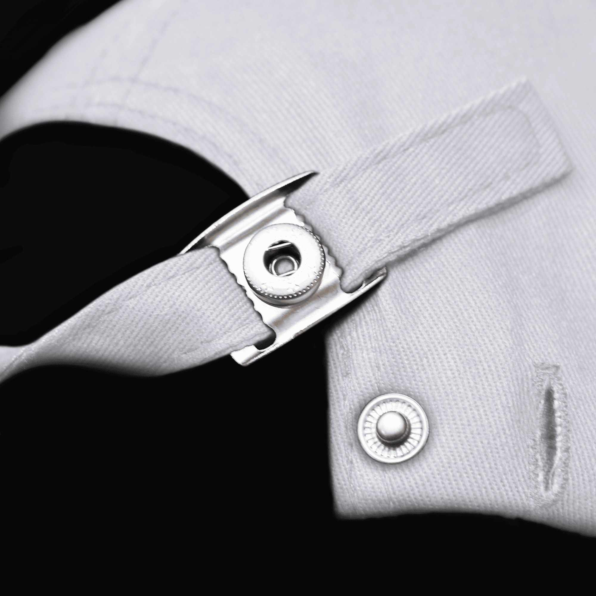 Cappellino bianco con patches oro intercambiabile - immagine 10